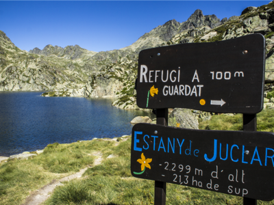 Juclar Lakes signpost, Andorra