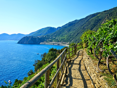 Hiking the trails of the Sentiero Azzuro (the blue path) above the picturesque village of Vernazza, Cinqueterre, La Spezia, Liguria, Italy