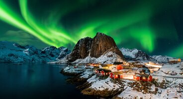 In Search of the Northern Lights 